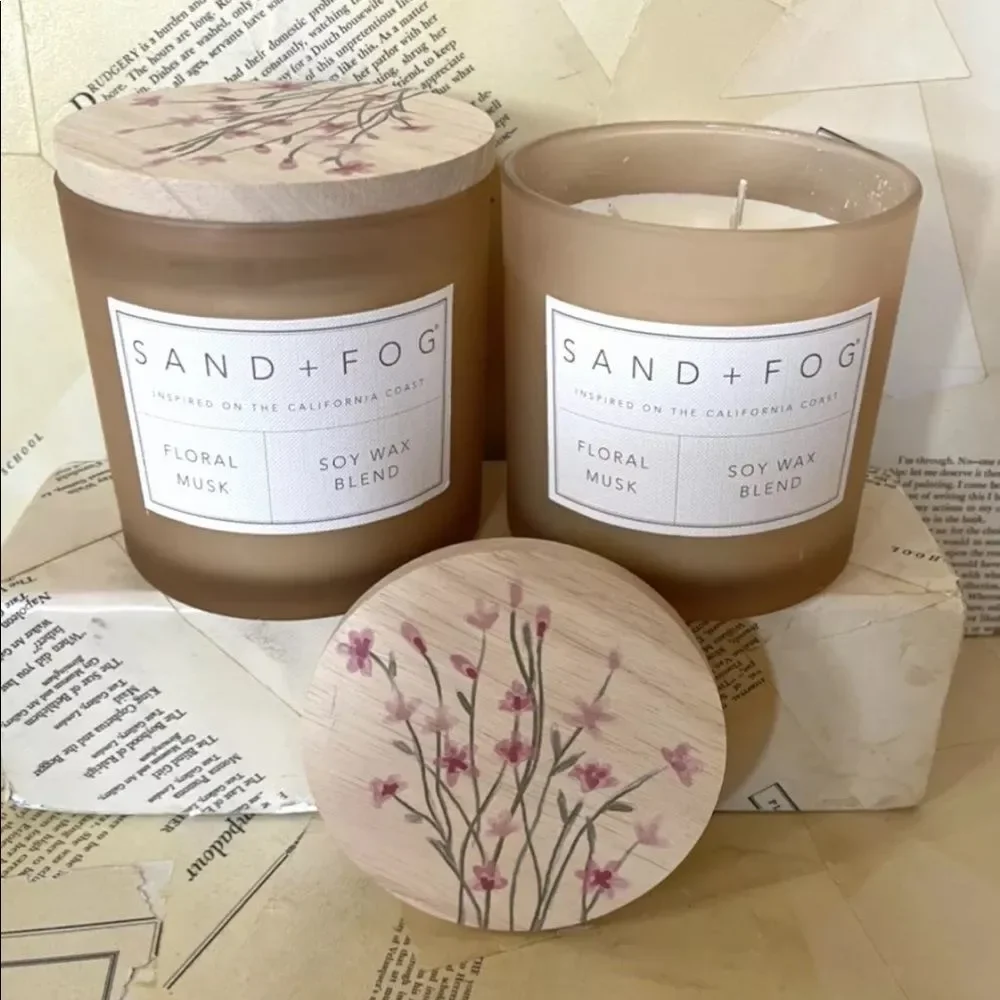 Sand & Fog Soy Candles 3 Wick 2 25oz. Floral Musk - Picture 1 of 3